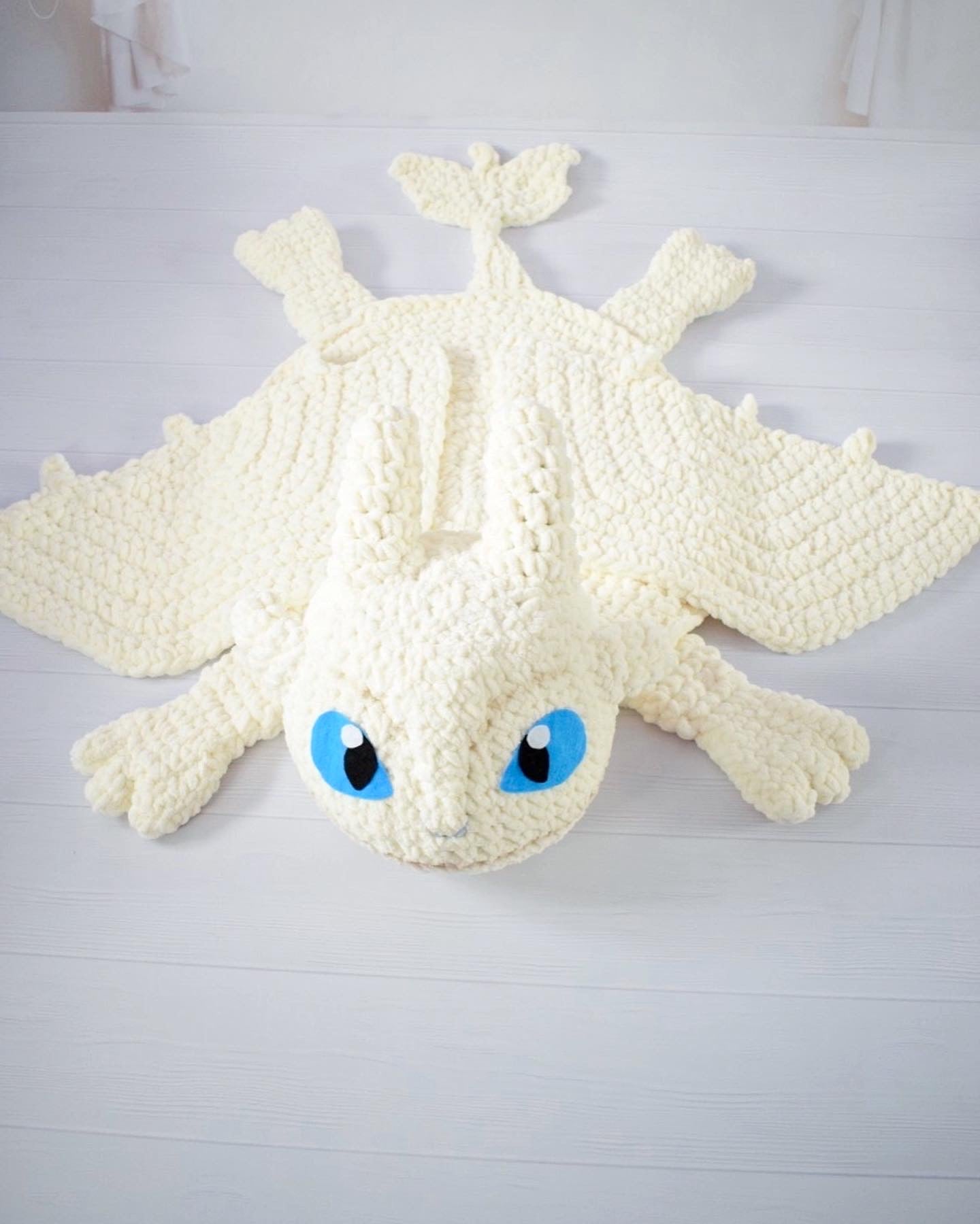 Pattern for two dragons